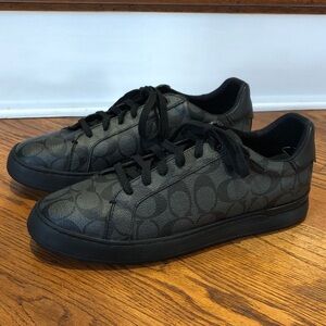 COACH Low Top Clip Signature Sneaker - Men’s Size 11D